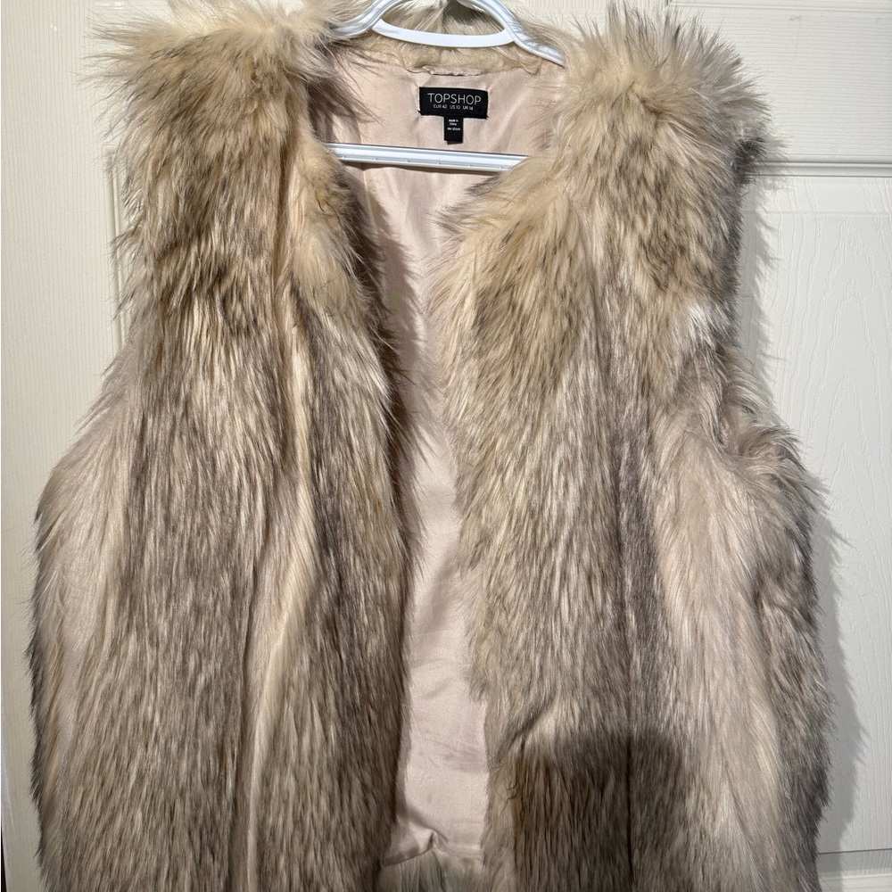 Topshop Women's Faux Fur Vest - Cream